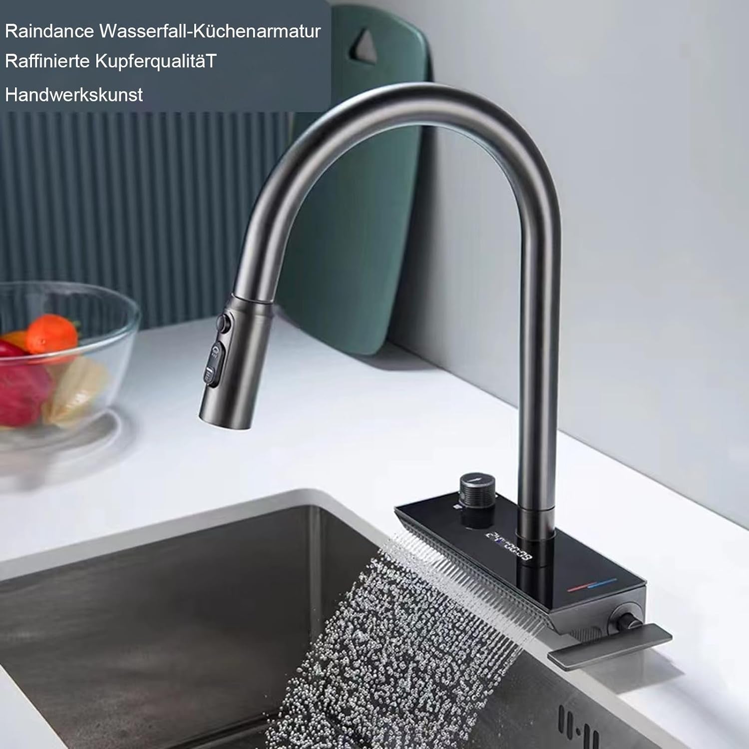 Wasserhahn Küche Schwarz, Wasserfall Küchenarmatur Mit Brause Ausziehbar, Mischbatterie Küche Mit Temperaturanzeige, 360° Drehung, Wasserfallauslauf, 3-Funktions-Ausziehbrause, Messing